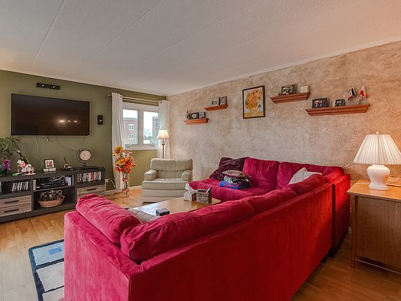 2nd image of 1633 River St APT 4D