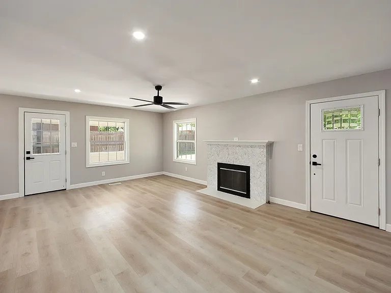 90 Shaw Ln — Photo 13