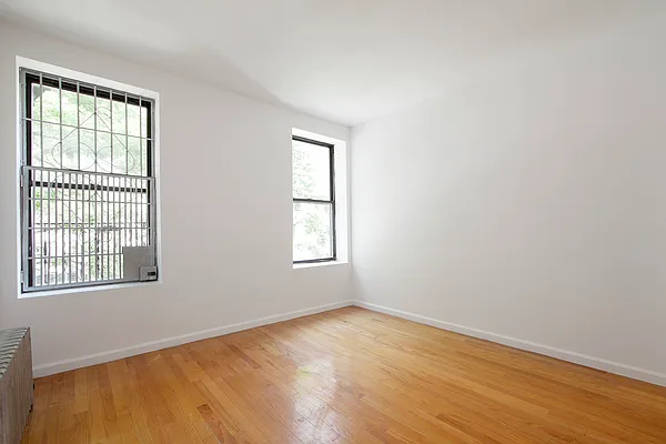 Rented by R New York | media 2