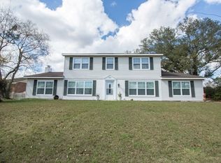 103 N Trinity St, Geneva, AL 36340