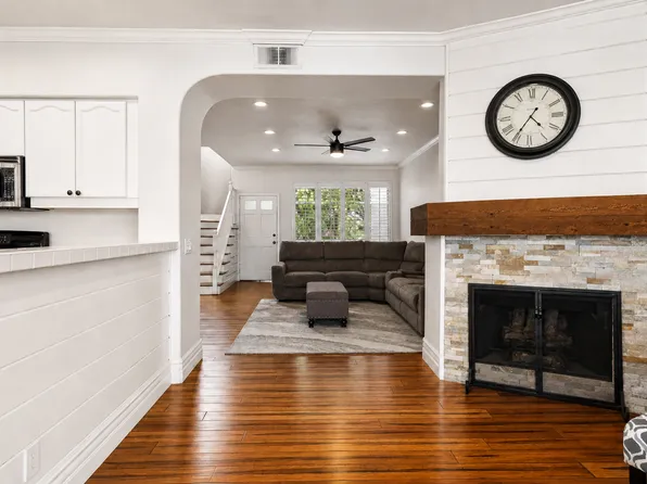 512 N Pageant Dr Unit B, Orange, CA 92869