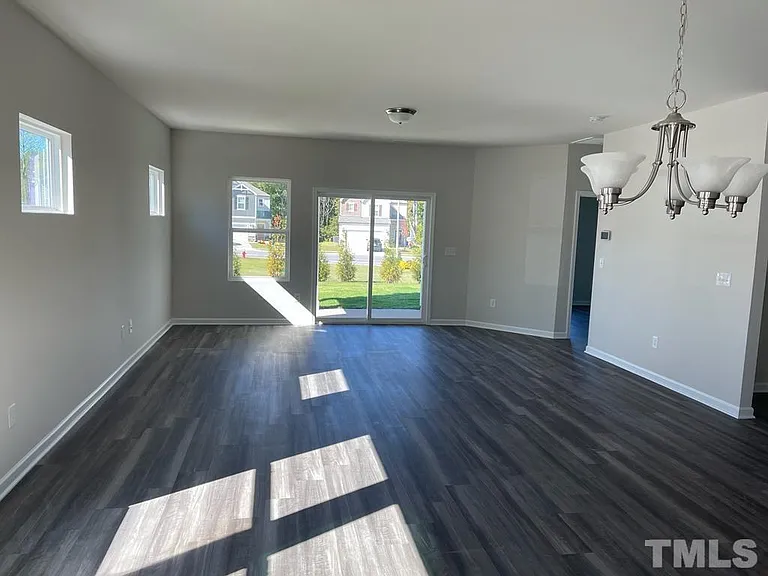 216 Watauga Lake Dr — Photo 4