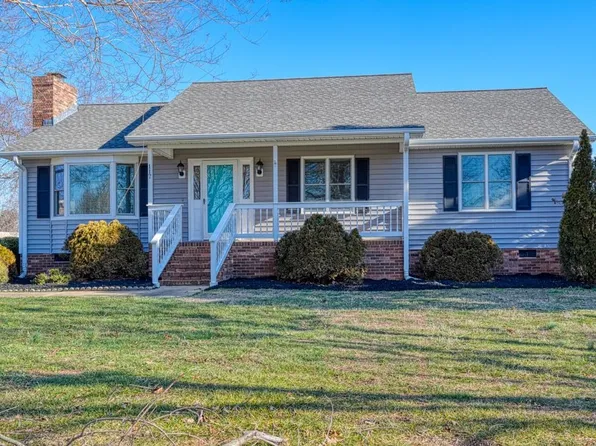 117 Evergreen St, Boiling Springs, SC 29316