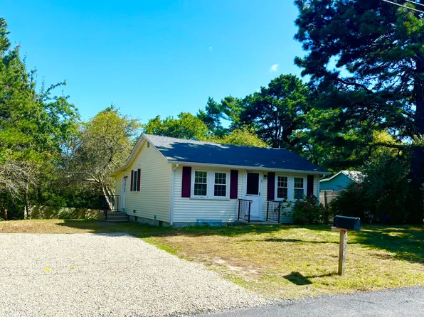 18 Cosyhome Terrace, West Yarmouth, MA 02673
