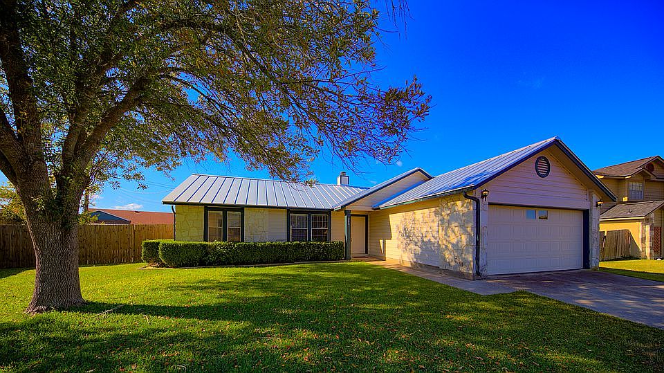 1st image of 226 Cibolo Crossing Dr