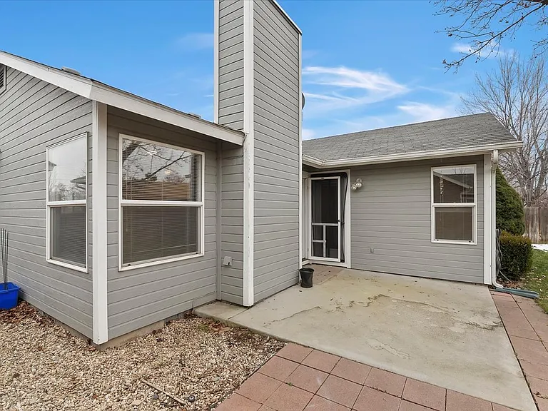 4245 S Danridge Ave — Photo 29