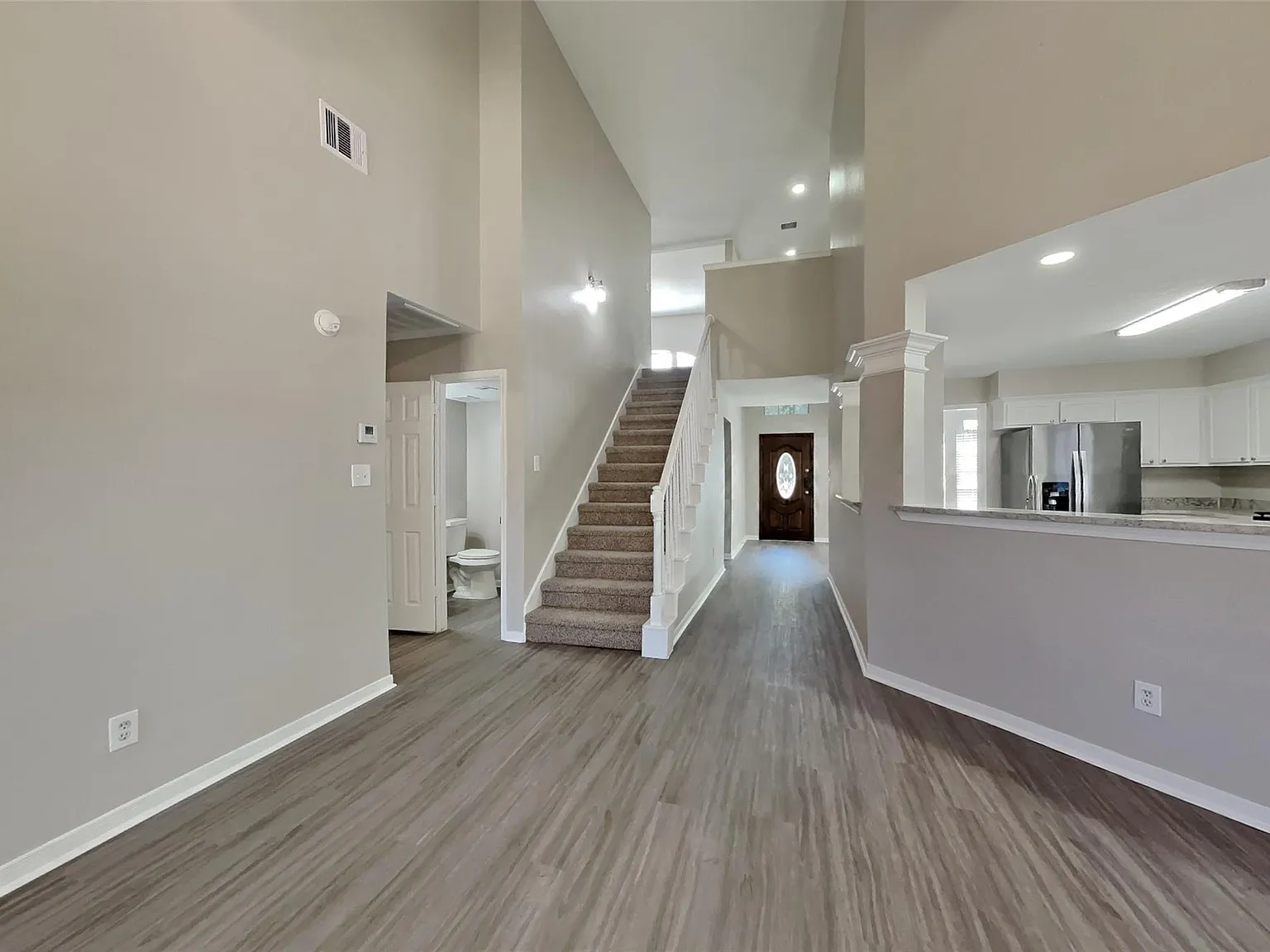 4 bed, 2.5 bath, 2573 sqft, $2,350 — Photo 2