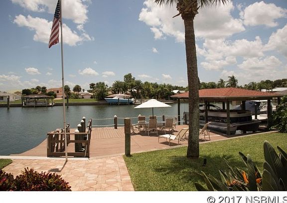 2nd image of 106 Via Capri New