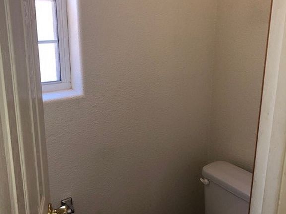 3rd image of 3703 Ironwood Dr