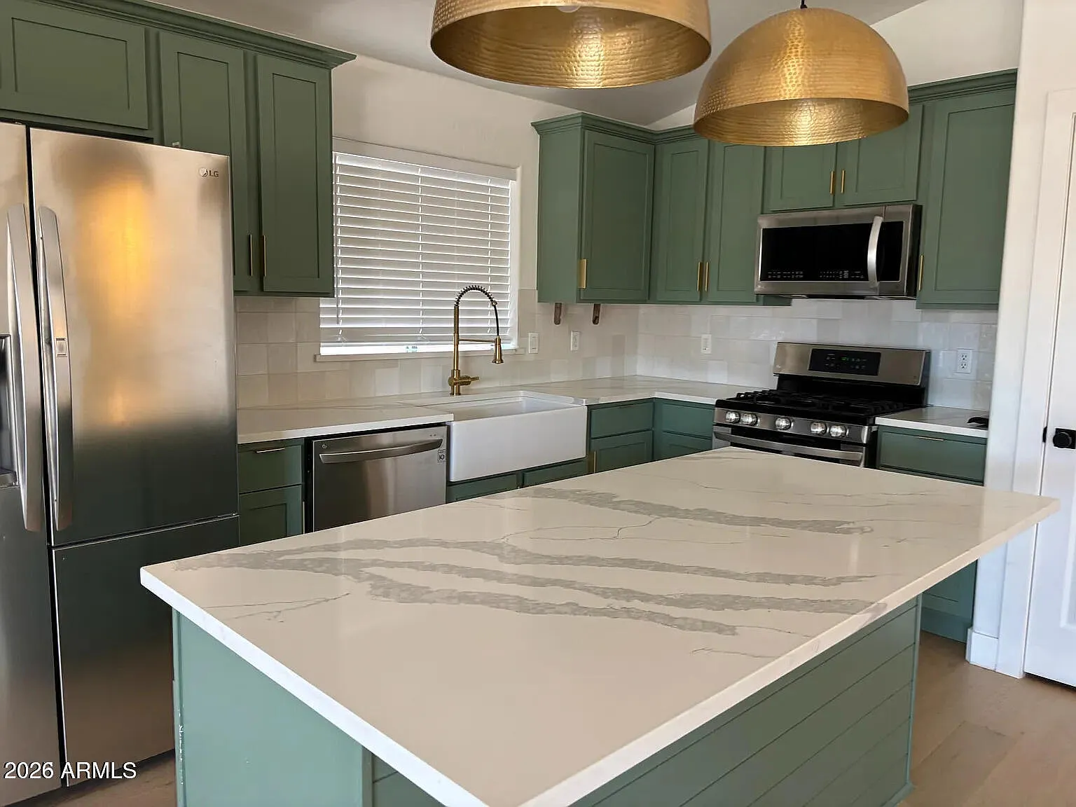 4 bed, 2.0 bath, 2030 sqft, $3,000 — Photo 4