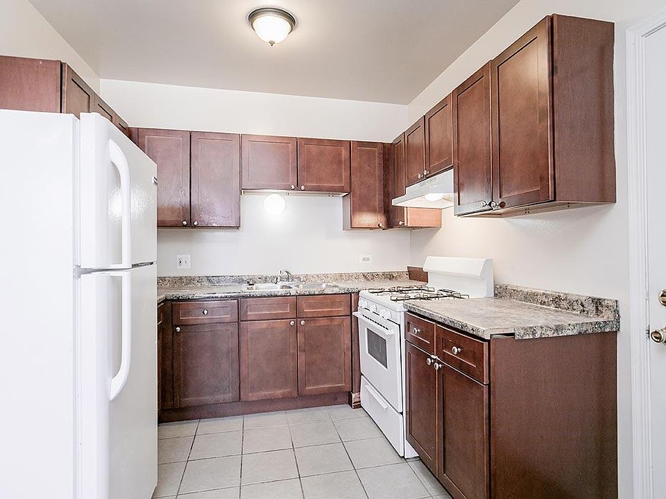 1st image of 6450 S Kenwood Ave APT 208