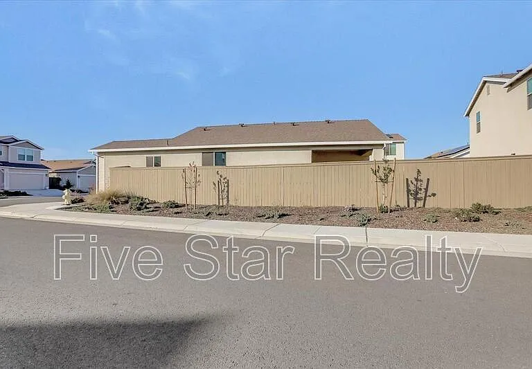 2203 Woodlet St — Photo 21