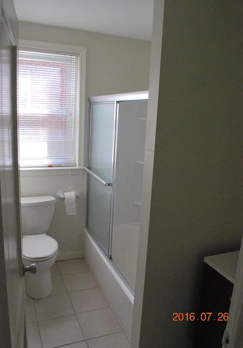 1 bed, 700 sqft, $1,100 — Photo 4