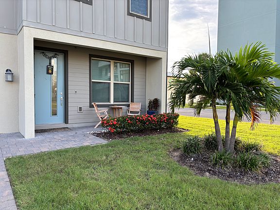 2nd image of 3062 Hafen Ln