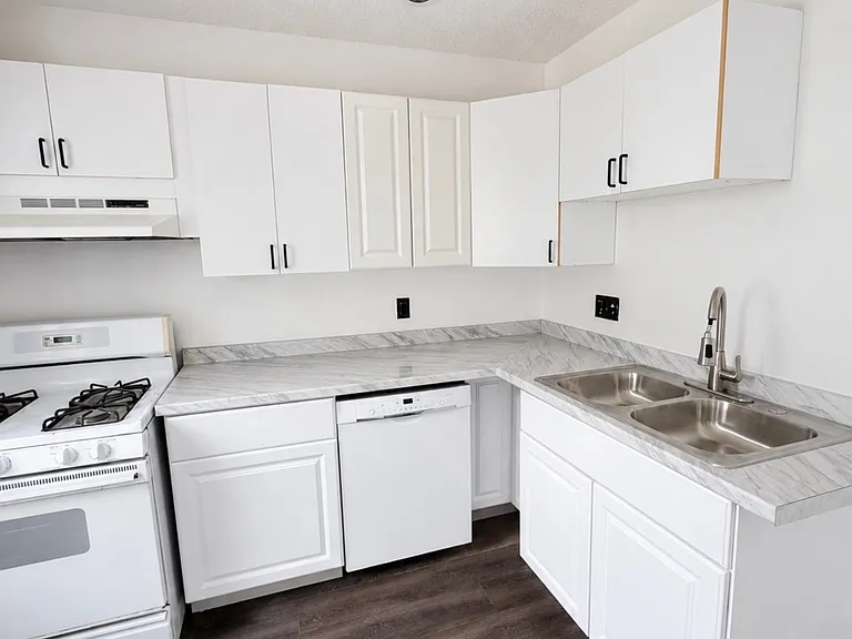 309 Terrace Ave #14 — Photo 3