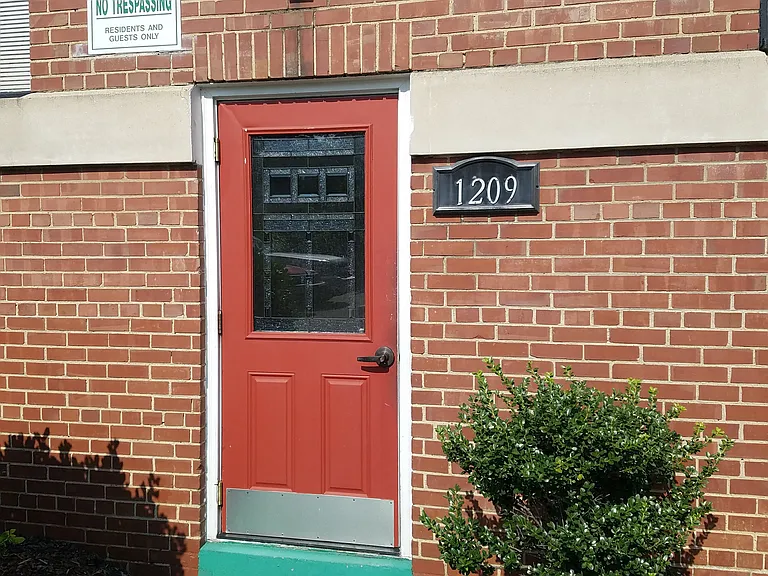 1209 N Main St #C — Photo 1