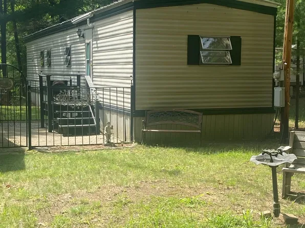 711 Rivers Terrace Rd, Gladwin, MI 48624