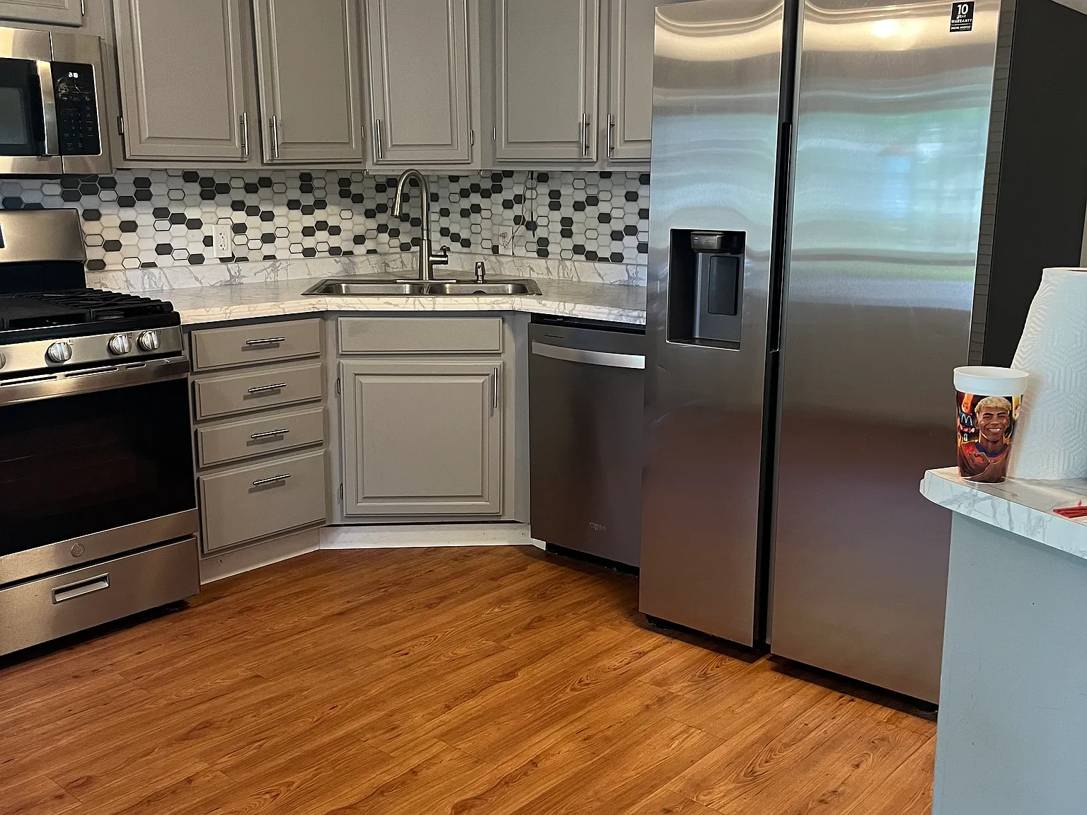 3 bed, 936 sqft, $1,650 — Photo 4
