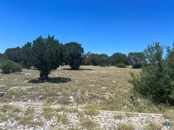 1040 Southland Dr, Burnet, TX 78611