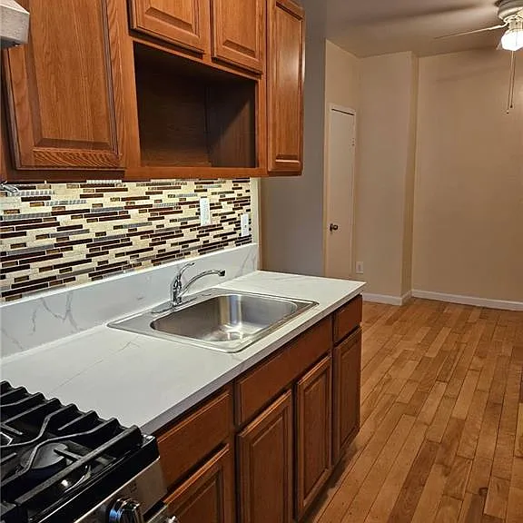 2181 Strauss St #1R — Photo 14