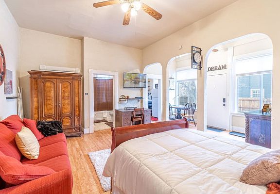 3rd image of 540 W 2nd St #1