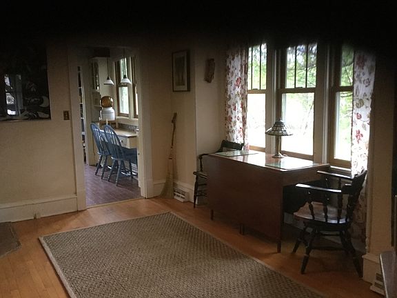 3rd image of 121 W Coolidge Ave