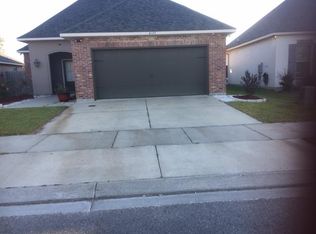 6177 Lake Edge Dr, Baton Rouge, LA 70820