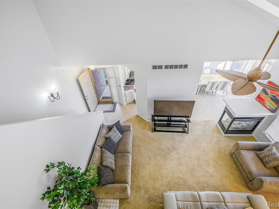48523 Oak Bridge Dr, photo 25