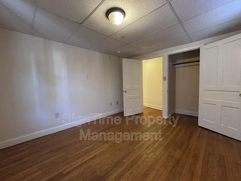 2 bed, 1.0 bath, 800 sqft, $1,025 — Photo 3