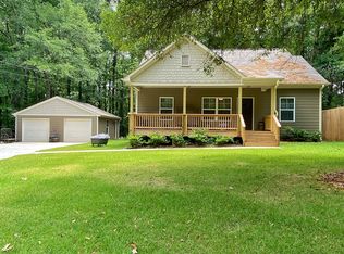 220 Grove Rd, Locust Grove, GA 30248