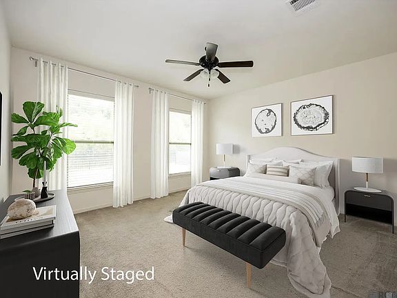 5th image of 1072 Shadow Bluff Dr