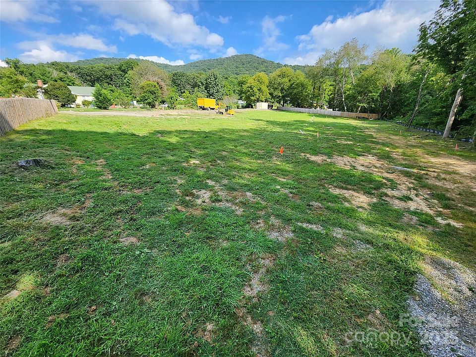 2nd image of 229 Edgewood Rd S #6