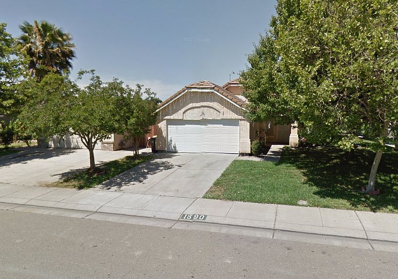 1st image of 1590 Laguna Cir