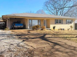 2402 Wellington St, Florence, AL 35630