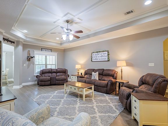 5th image of 3746 Old Vine Way