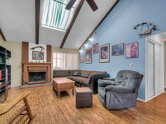 4th image of 14801 Tulipland Ave