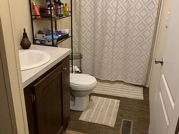 4th image of 2160 Powell Ln