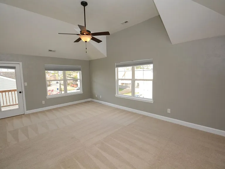 2216 E Berrie Cir — Photo 18