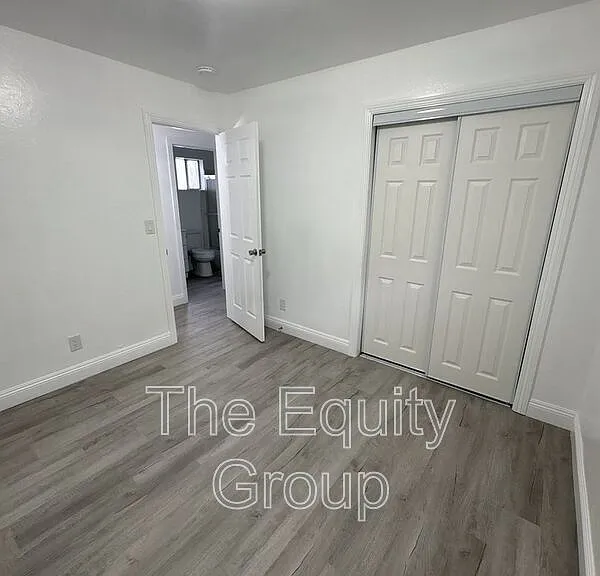 315 NE 3rd Ave #B — Photo 14