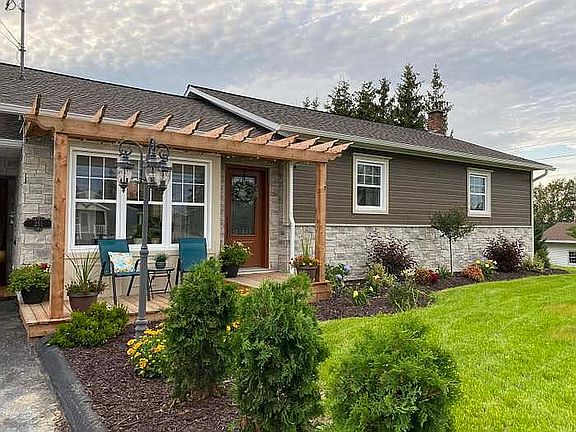 4th image of 251 19th Ave