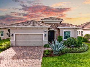 8695 SW Carrara Way, Port St Lucie, FL 34987