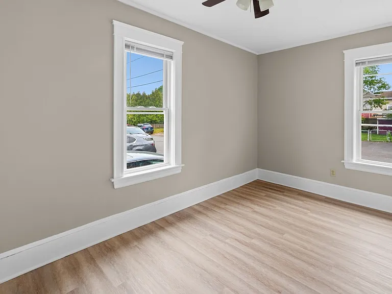 425 Wood Ave #427 — Photo 10