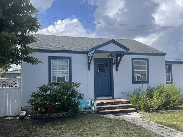 101 E 28th Street, Riviera Beach, FL 33404