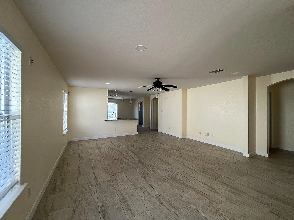 Building Photo - 116 Remington Dr