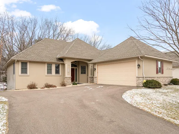 1115 Nena Dr, Stillwater, MN 55082