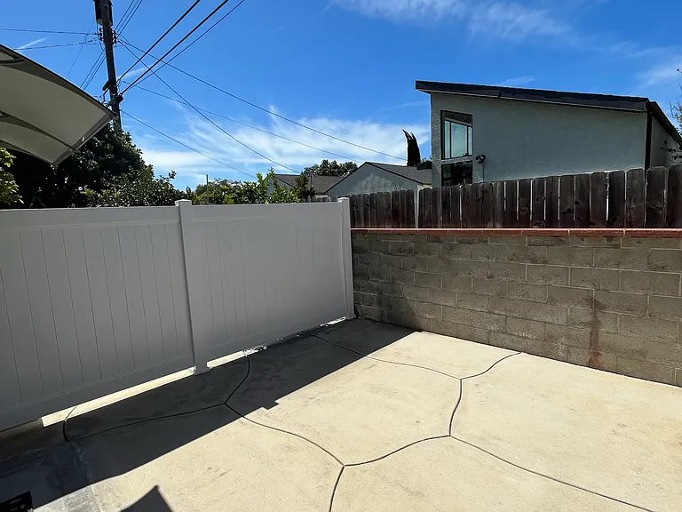 1201 N Niagara St #101 — Photo 4