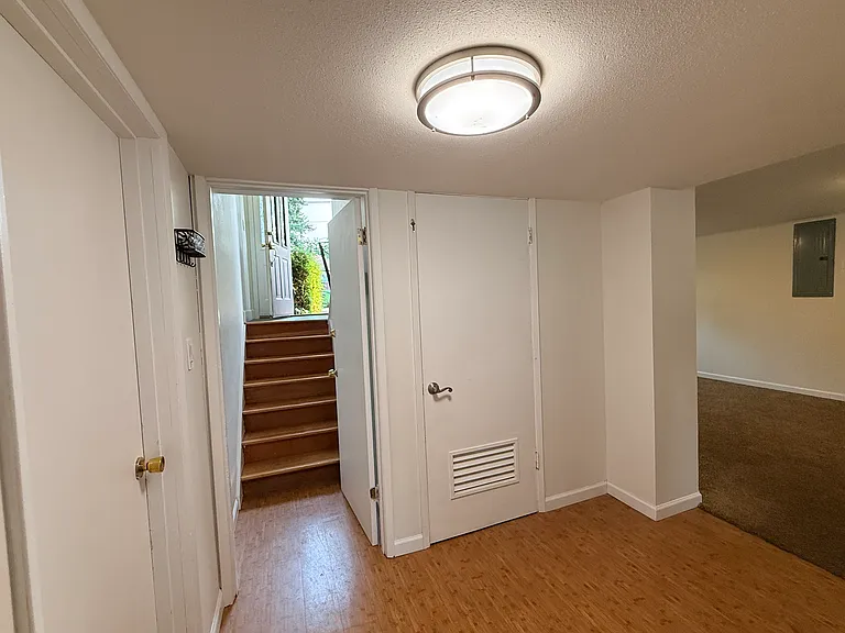 11626 SE 49th St — Photo 14