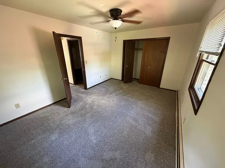 851 N Hastings Way — Photo 3