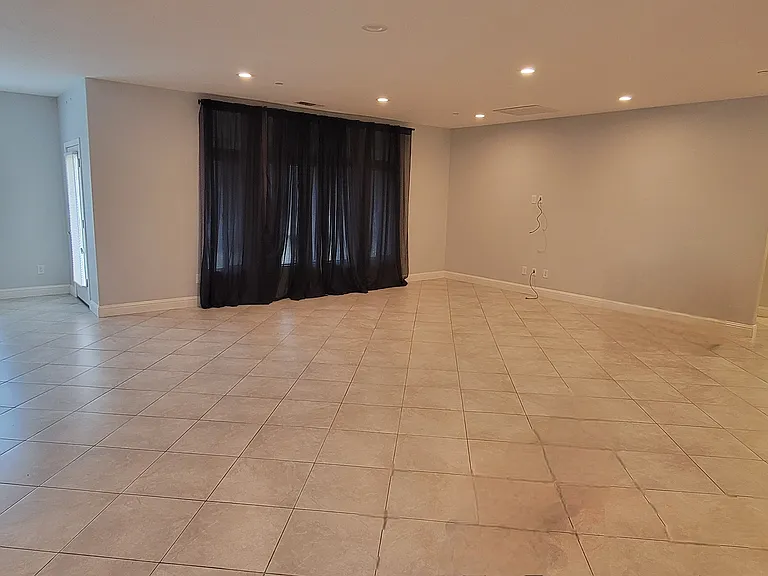 719 Morales Ct — Photo 9