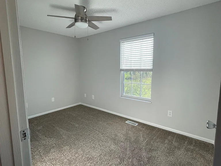 1697 Ridgebury Dr — Photo 15